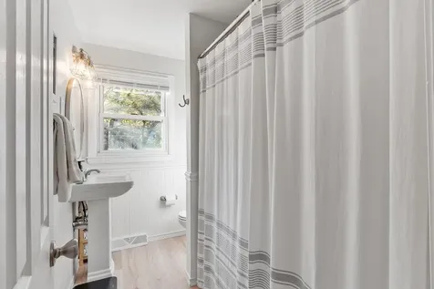 11 Bordeaux Street Nashua NH 03060