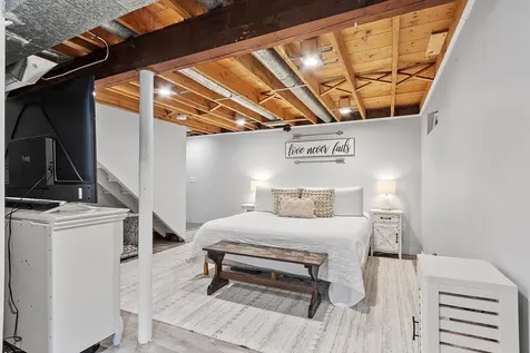 11 Bordeaux Street Nashua NH 03060