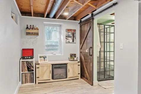 11 Bordeaux Street Nashua NH 03060