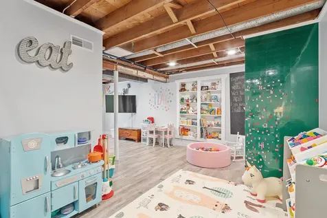 11 Bordeaux Street Nashua NH 03060