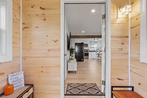 11 Bordeaux Street Nashua NH 03060