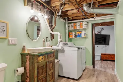 11 Bordeaux Street Nashua NH 03060