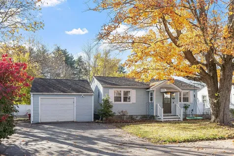 11 Bordeaux Street Nashua NH 03060