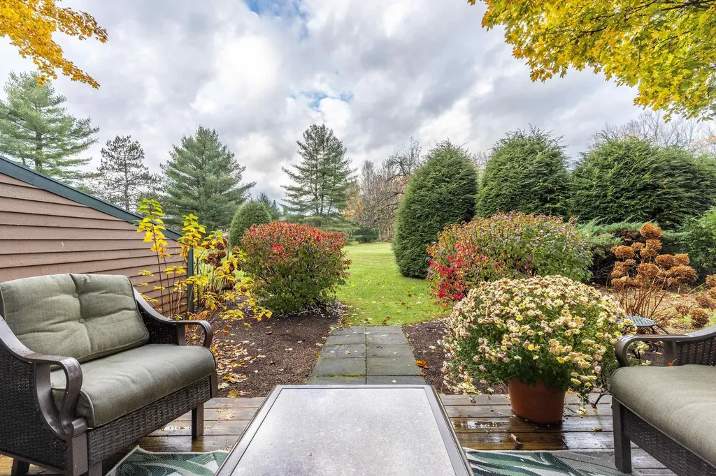 1126 Mountain Road Stowe VT 05672