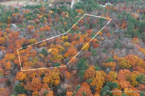 Lake Road Brentwood NH 03833