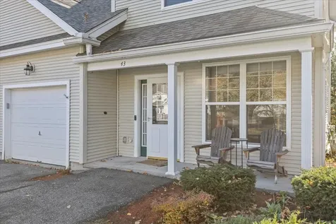 43 Marion Avenue Essex VT 05452
