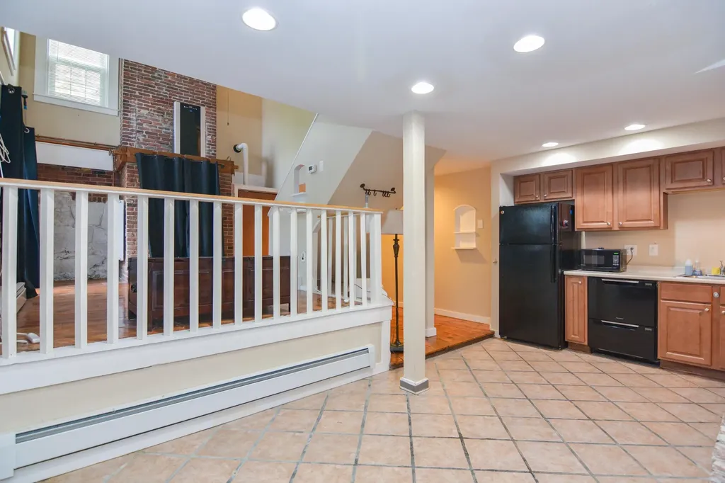 125 W. Merrimack Street Manchester NH 03101