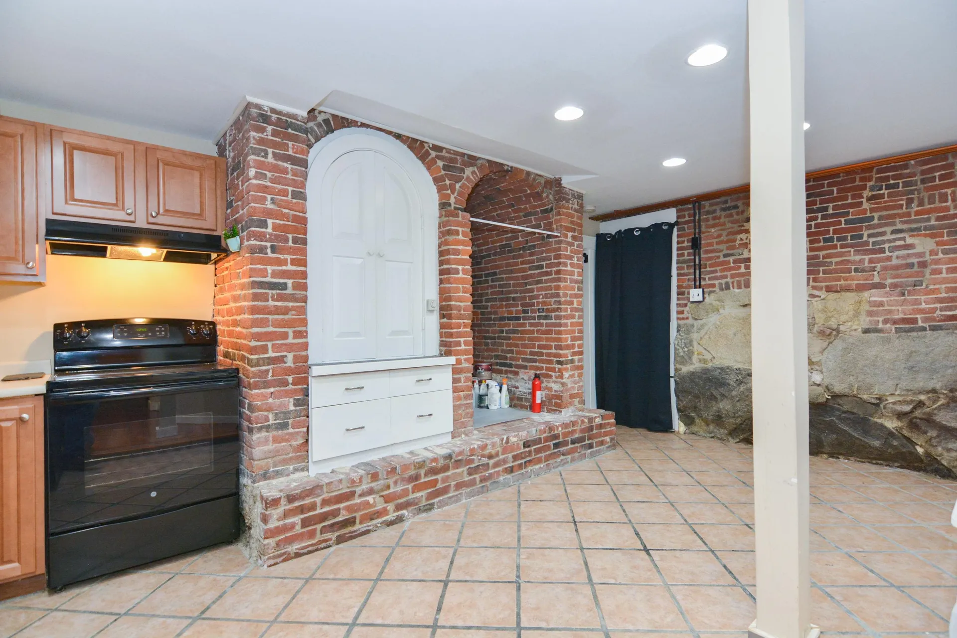 125 W. Merrimack Street Manchester NH 03101