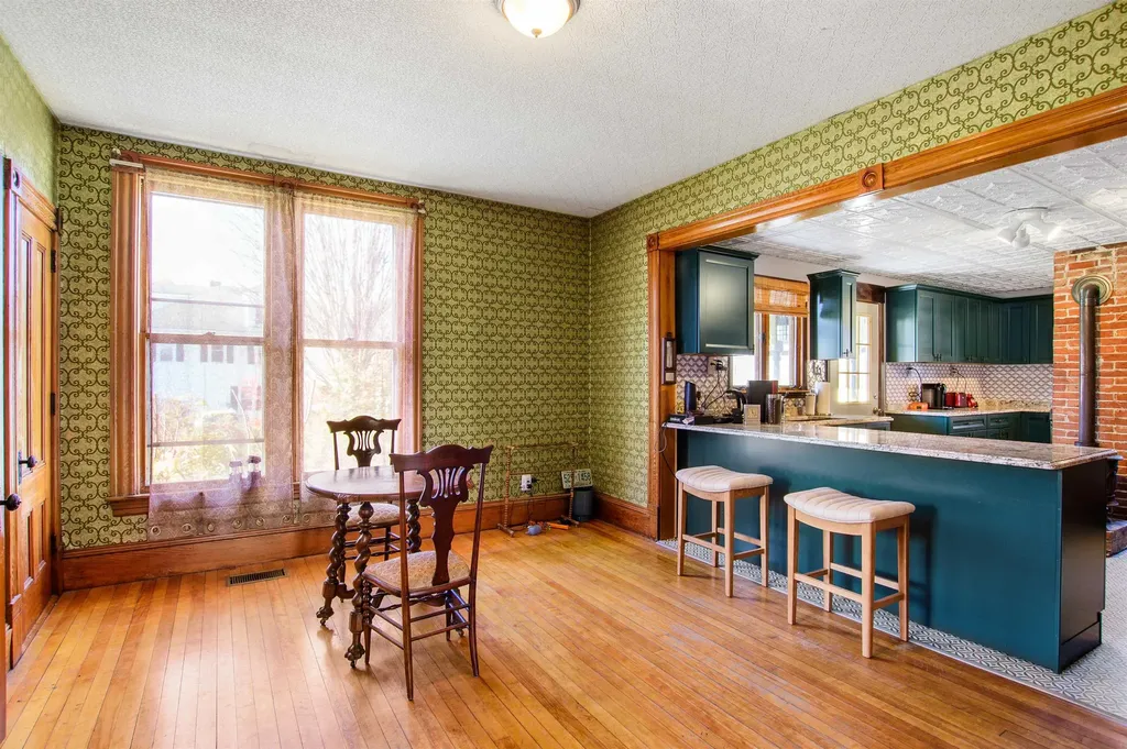 19 Pine Street Haverhill NH 03785