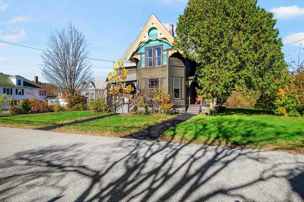 19 Pine Street Haverhill NH 03785