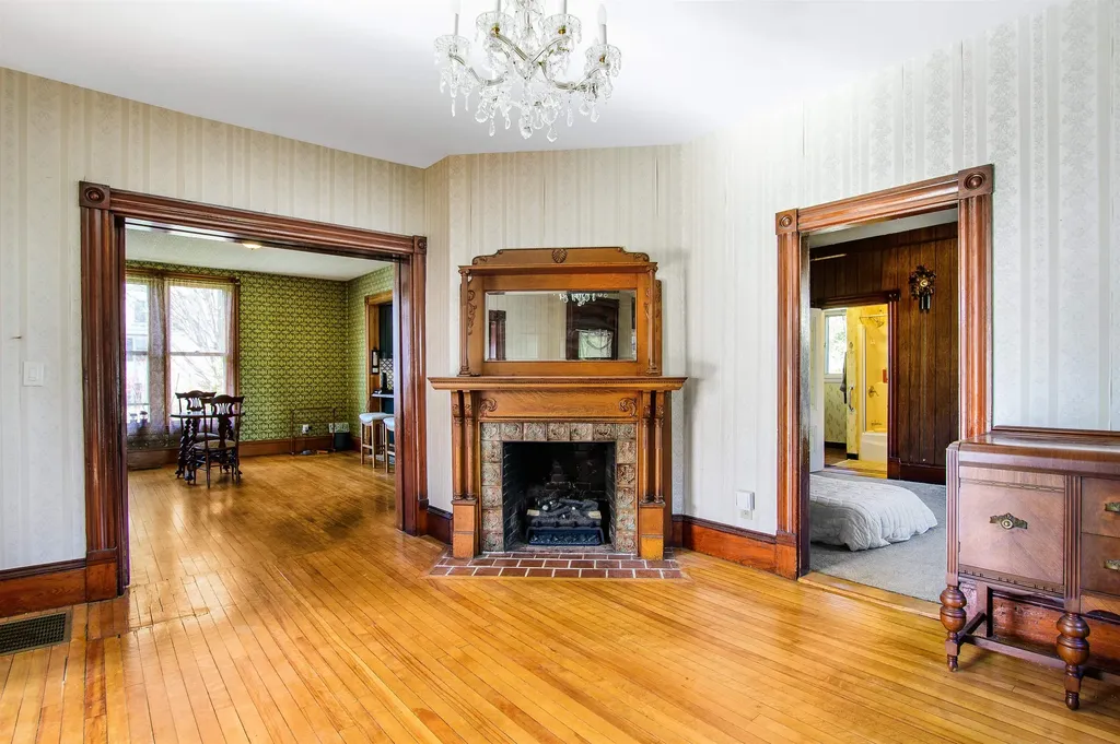 19 Pine Street Haverhill NH 03785