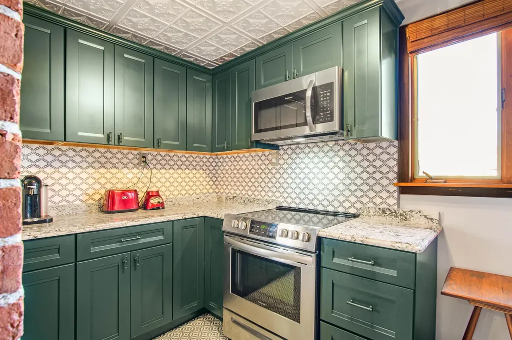 19 Pine Street Haverhill NH 03785