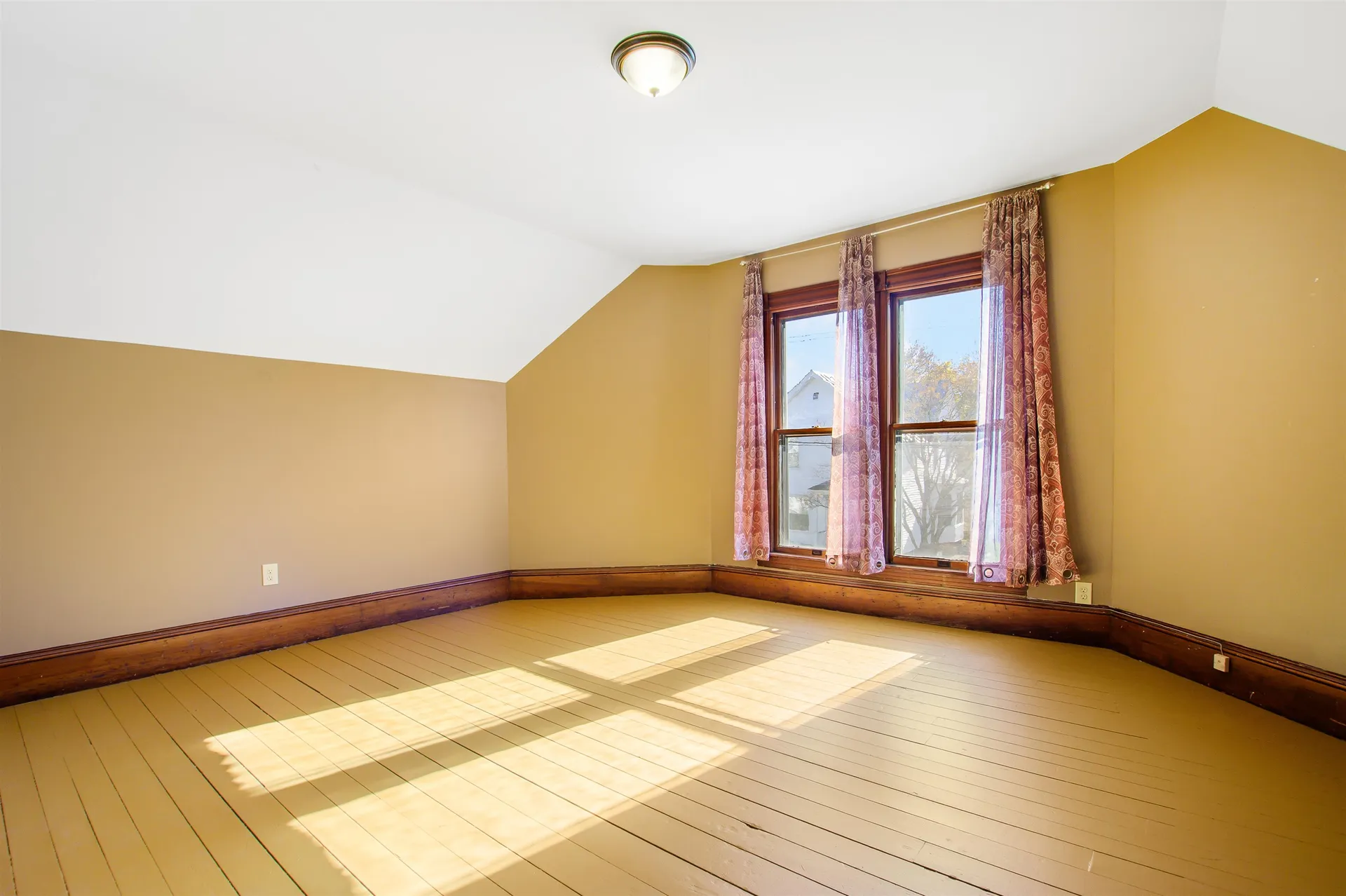 19 Pine Street Haverhill NH 03785