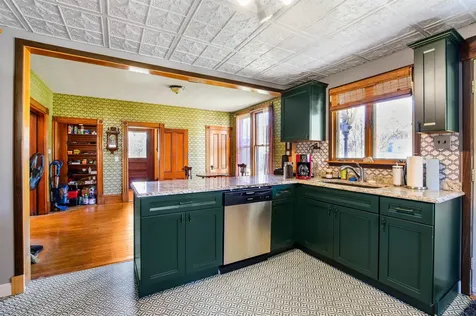 19 Pine Street Haverhill NH 03785