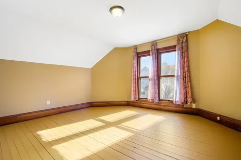 19 Pine Street Haverhill NH 03785