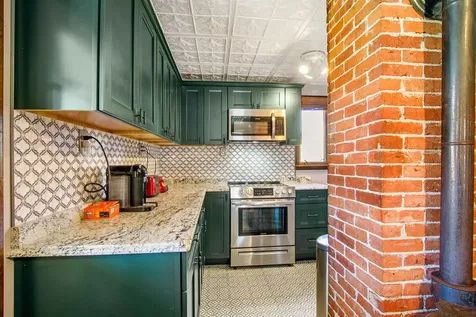 19 Pine Street Haverhill NH 03785