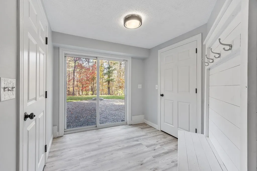 92 Ridgecrest Drive Greenland NH 03840