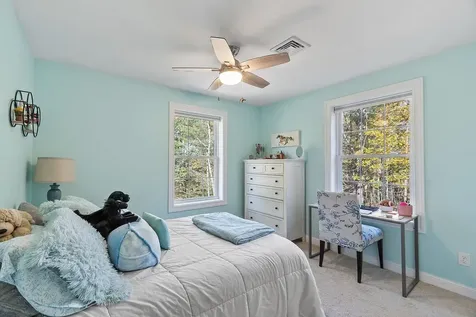 92 Ridgecrest Drive Greenland NH 03840