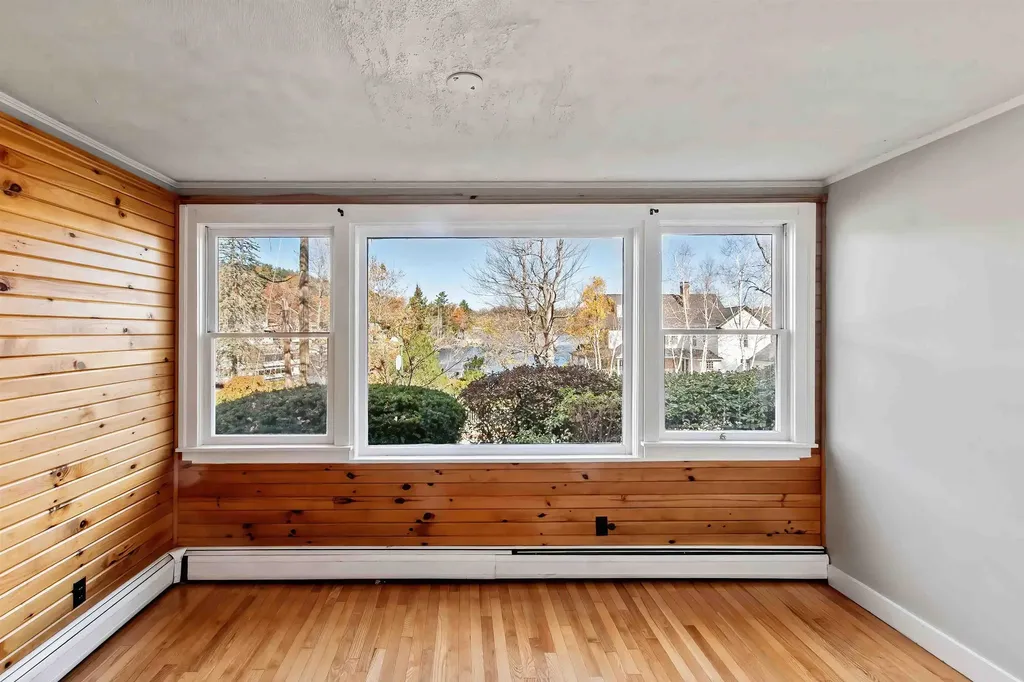 14 Lake Avenue Sunapee NH 03782