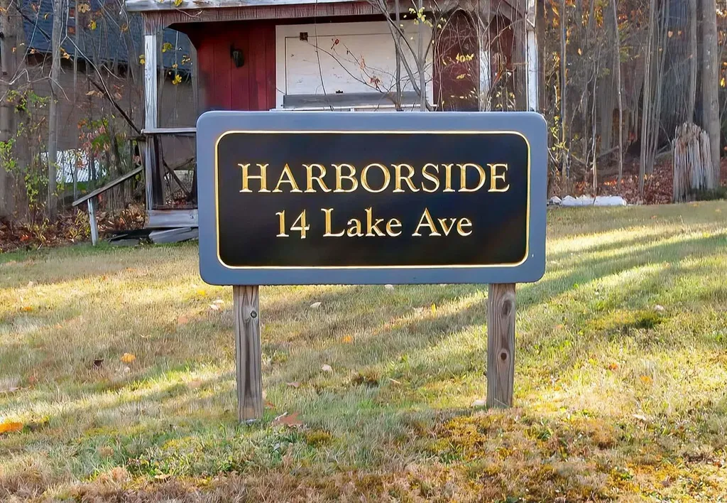 14 Lake Avenue Sunapee NH 03782