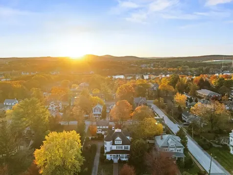 2108 Elm Street Manchester NH 03104