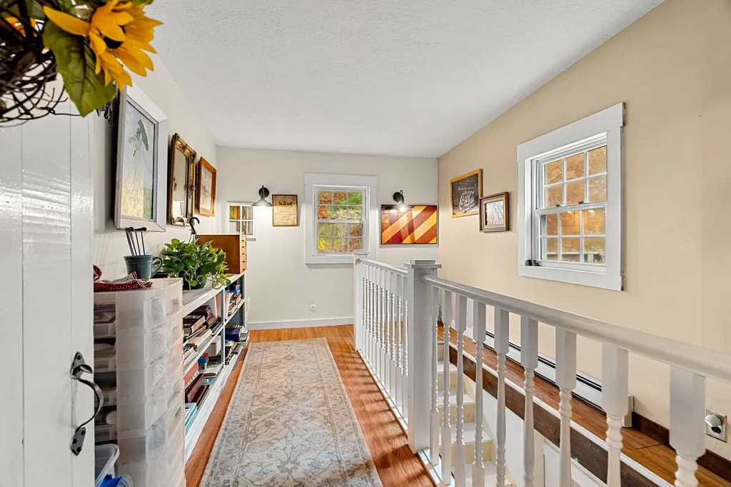 31 North Shore Road Sandown NH 03873