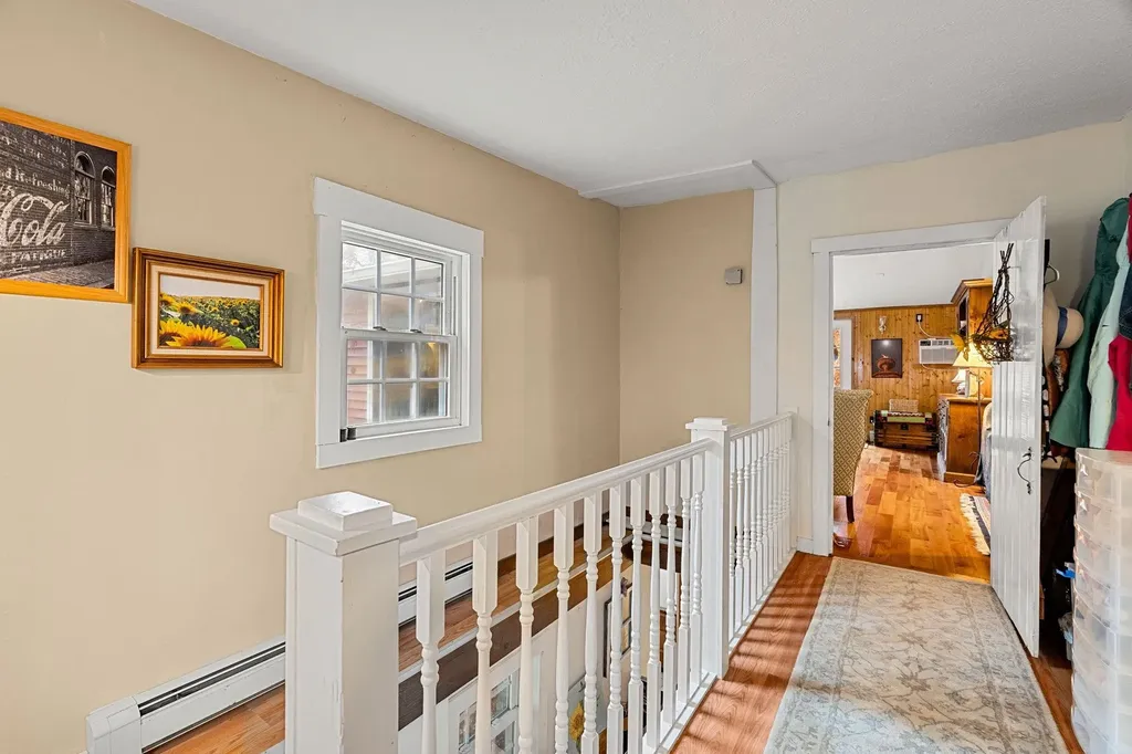 31 North Shore Road Sandown NH 03873