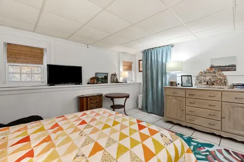 31 North Shore Road Sandown NH 03873