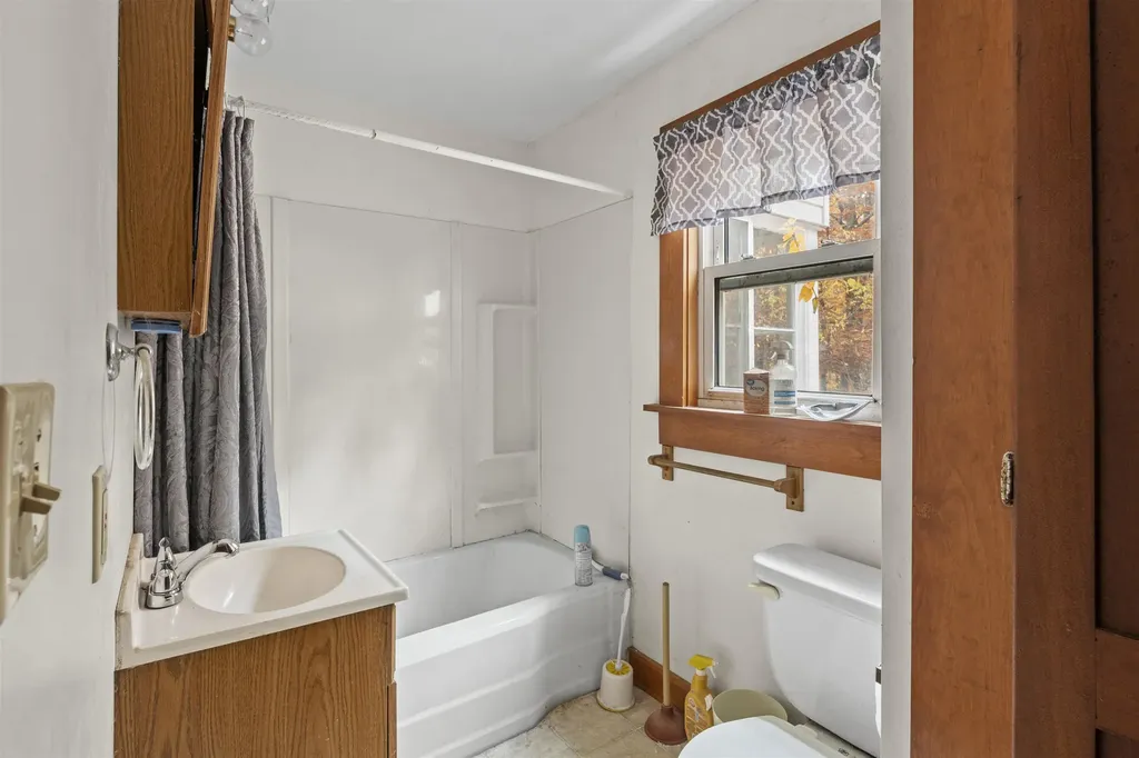 237 Eaton Road Conway NH 03818