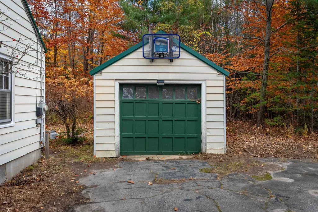 237 Eaton Road Conway NH 03818