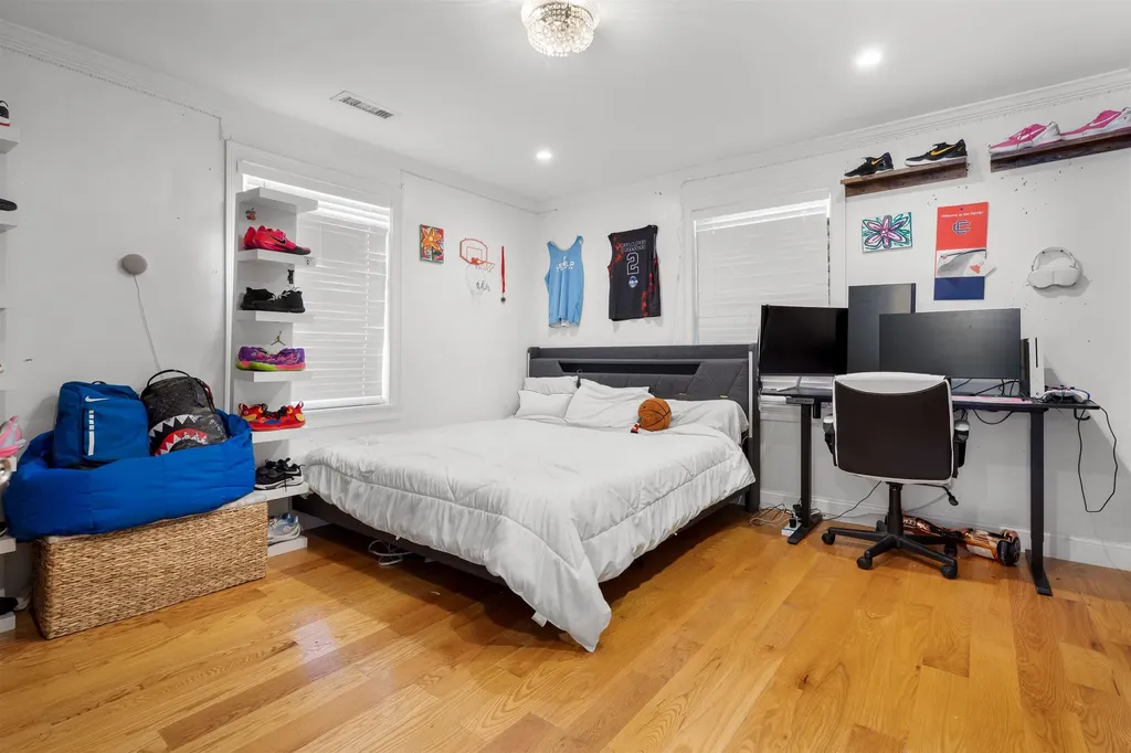 10 Evelyn Road Salem NH 03079