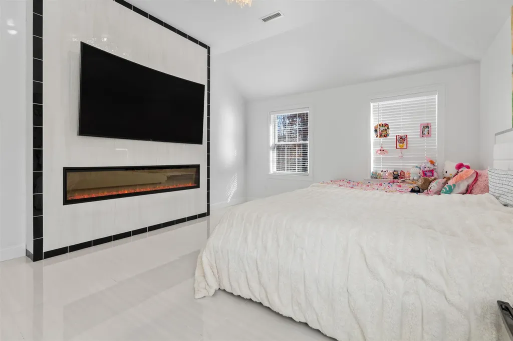 10 Evelyn Road Salem NH 03079