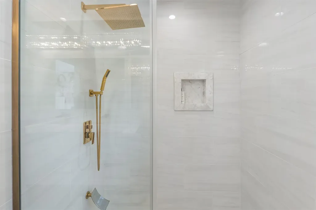 10 Evelyn Road Salem NH 03079