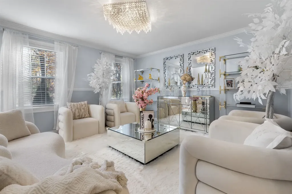 10 Evelyn Road Salem NH 03079