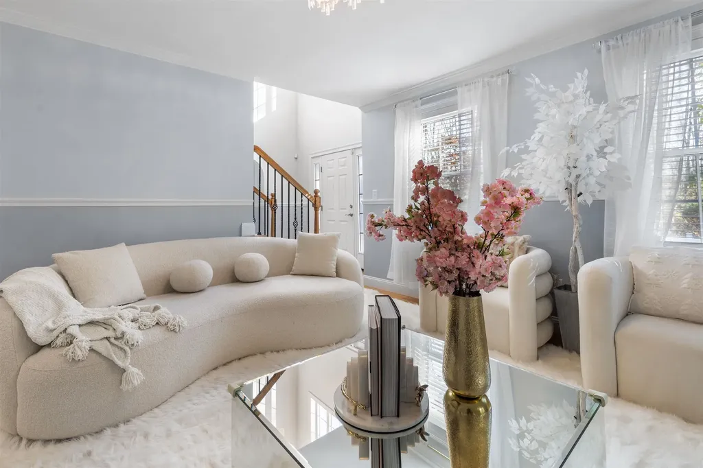 10 Evelyn Road Salem NH 03079