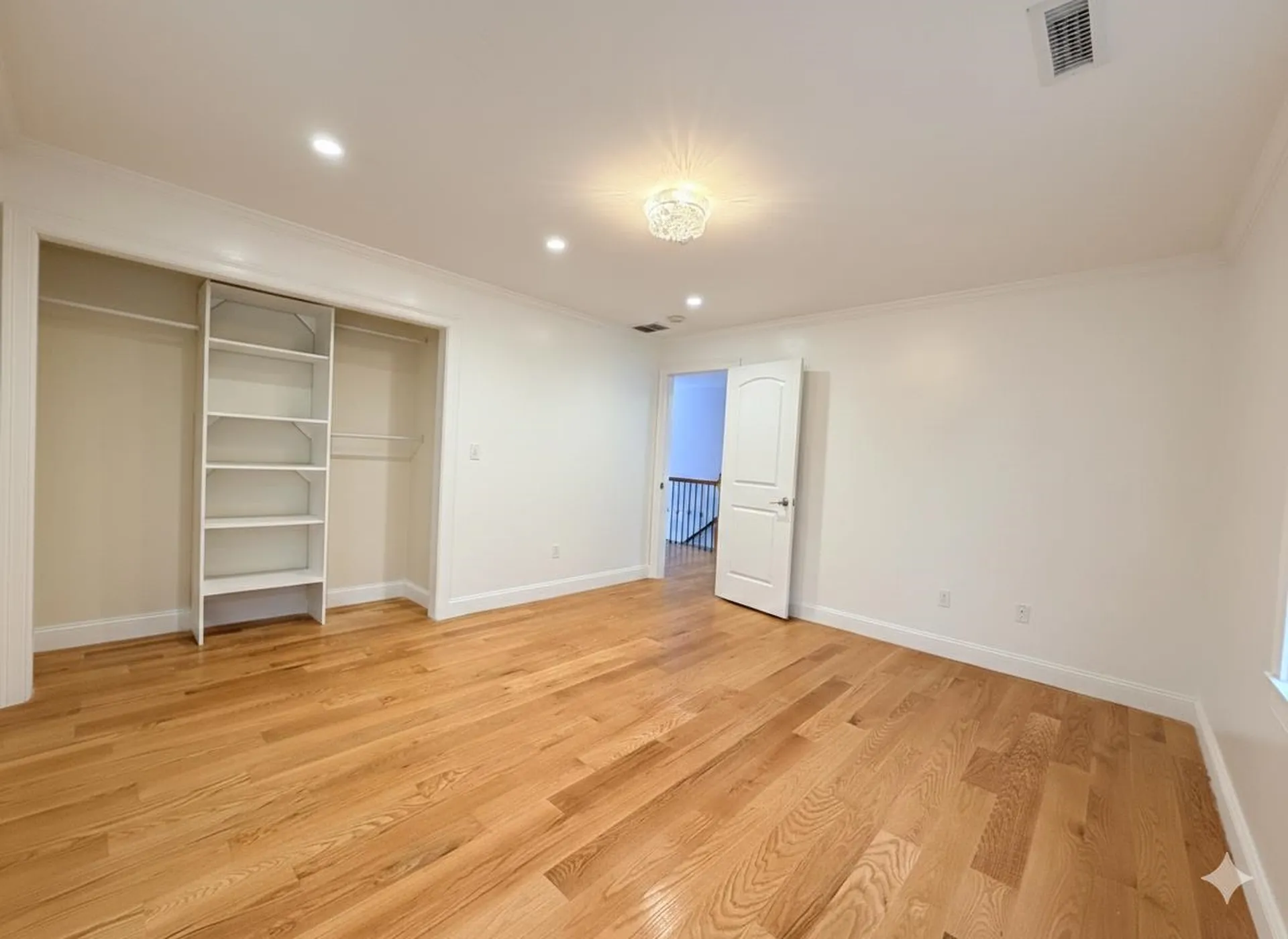 10 Evelyn Road Salem NH 03079