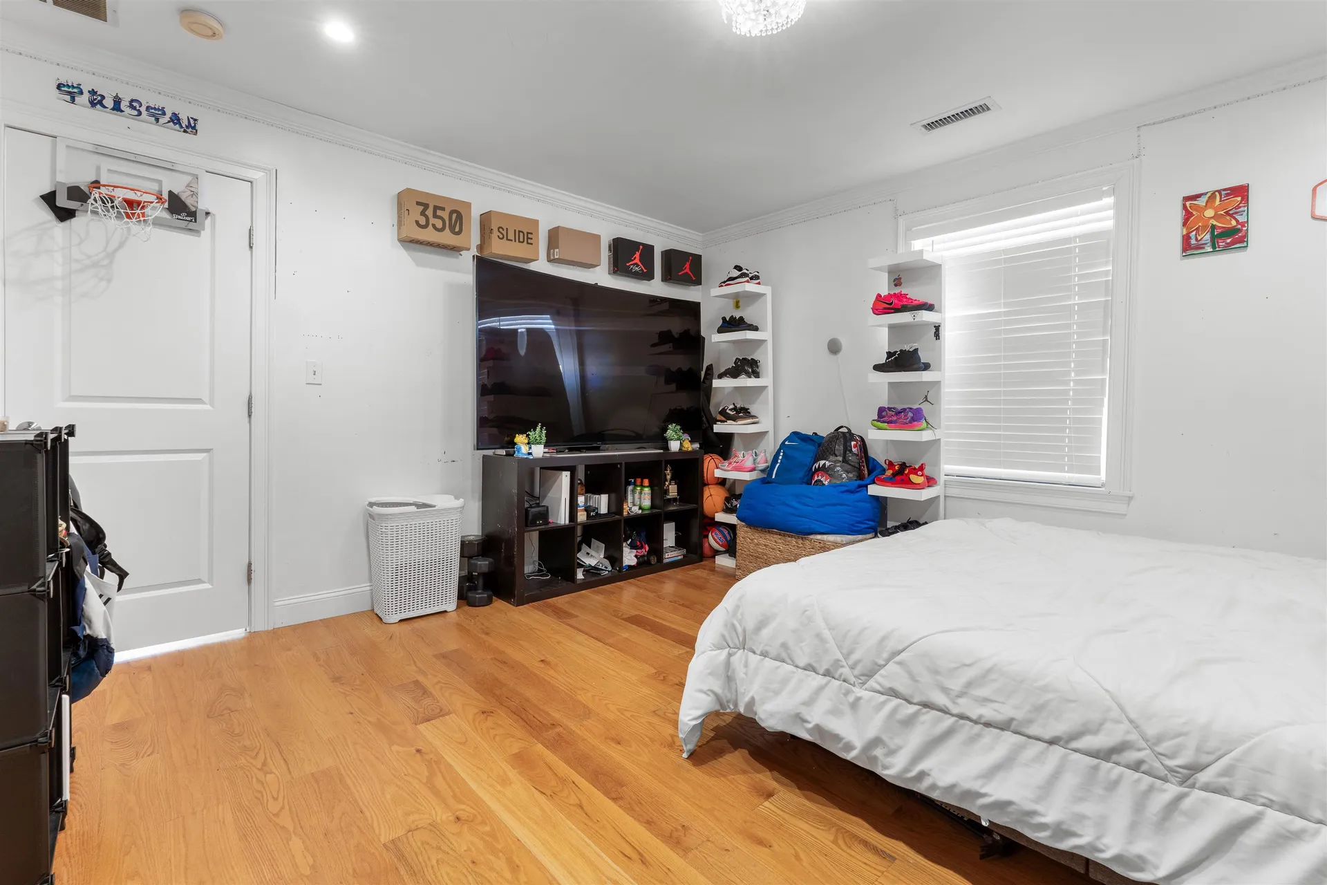 10 Evelyn Road Salem NH 03079