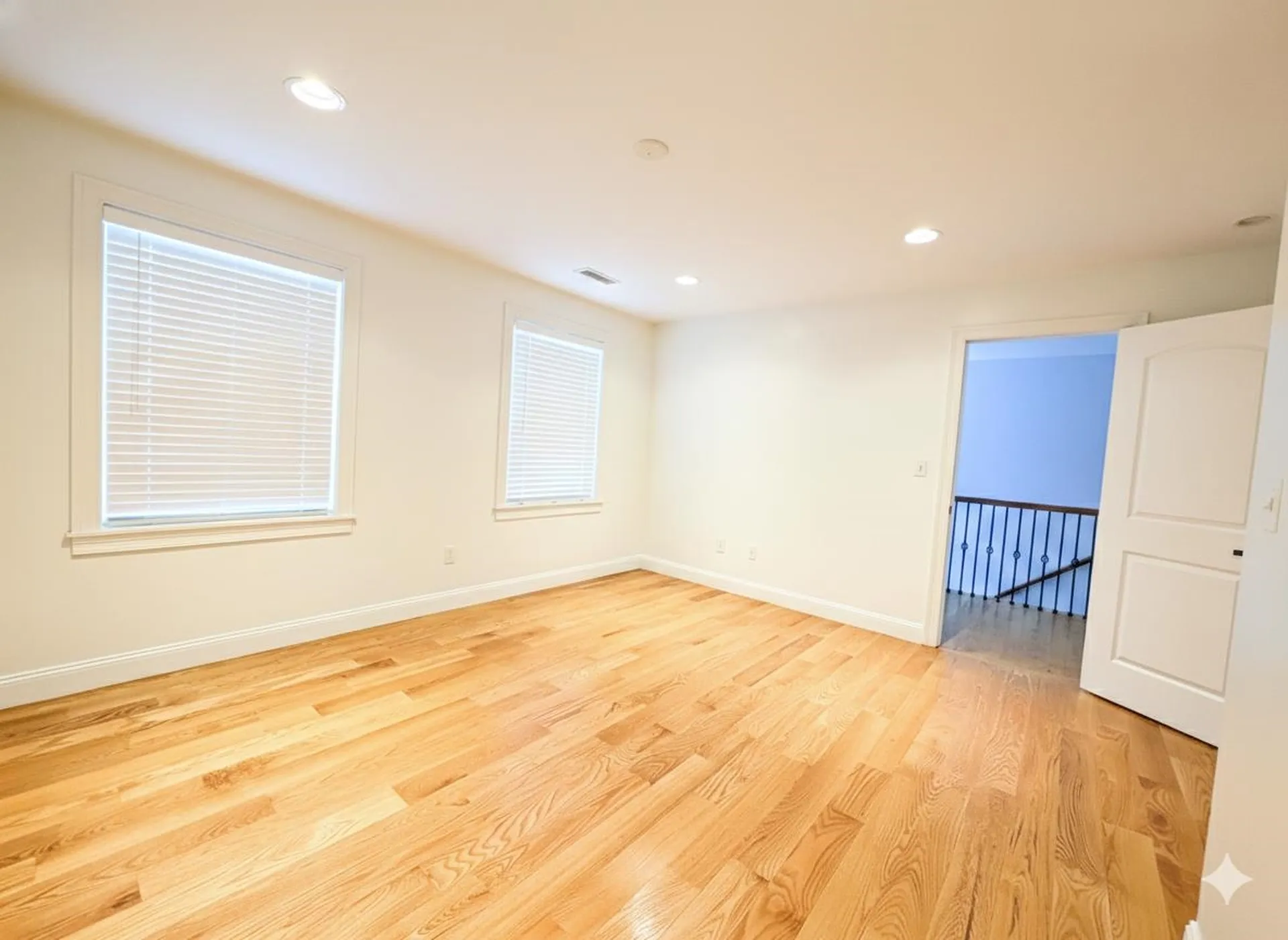 10 Evelyn Road Salem NH 03079