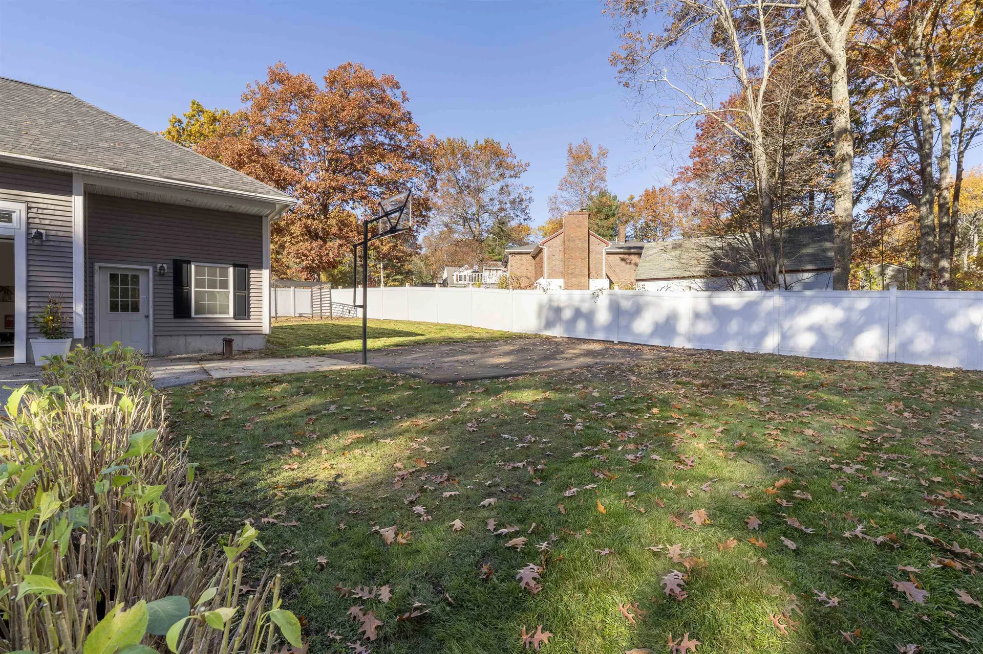 10 Evelyn Road Salem NH 03079