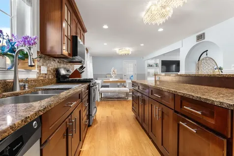 10 Evelyn Road Salem NH 03079