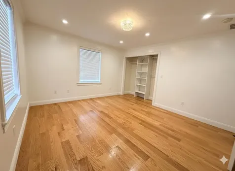 10 Evelyn Road Salem NH 03079