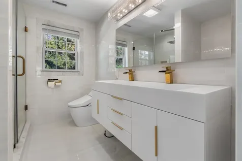 10 Evelyn Road Salem NH 03079