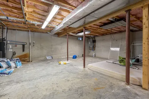 10 Evelyn Road Salem NH 03079