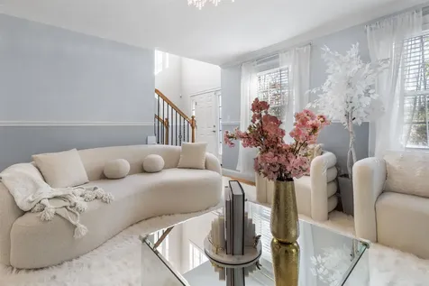 10 Evelyn Road Salem NH 03079