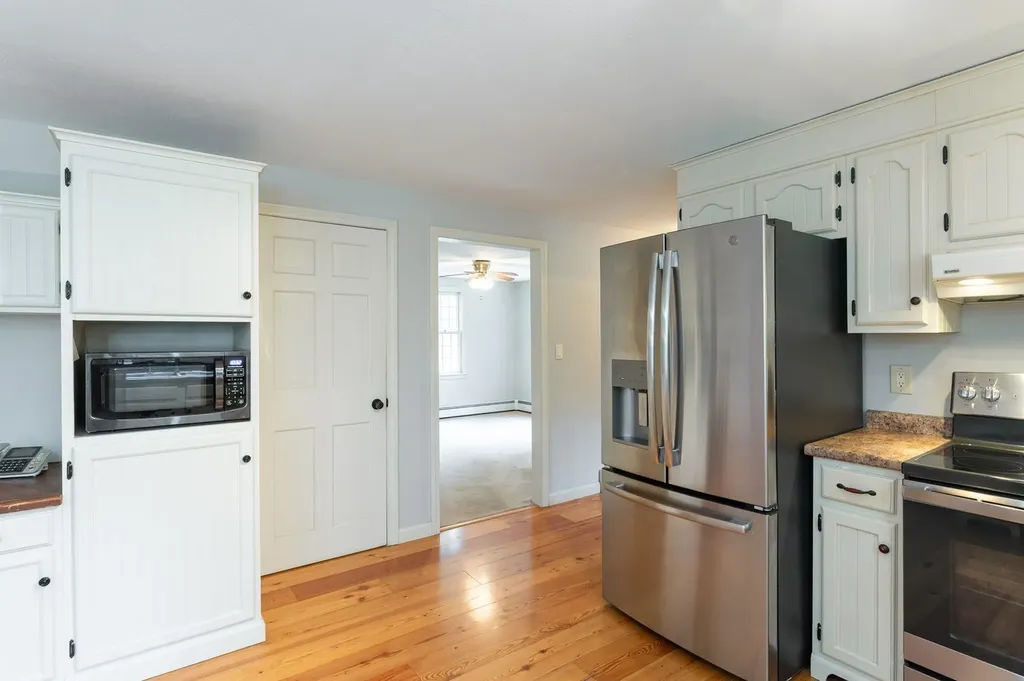 87 Island Pond Road Derry NH 03038