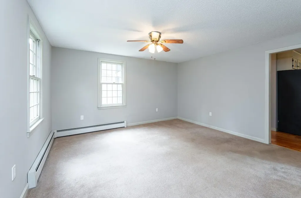 87 Island Pond Road Derry NH 03038