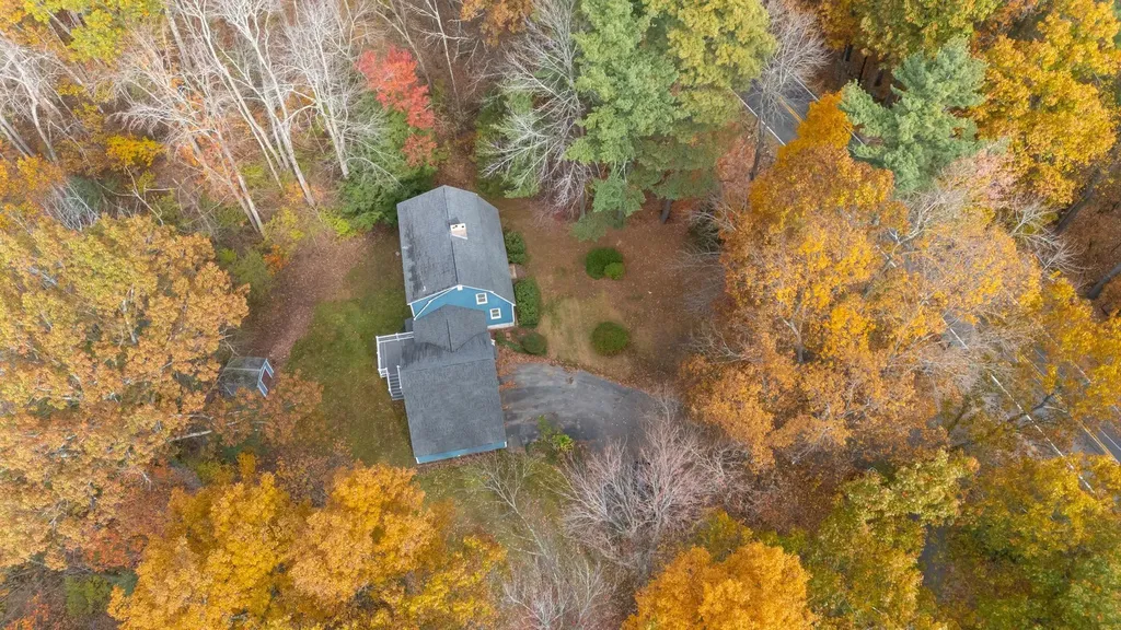 87 Island Pond Road Derry NH 03038