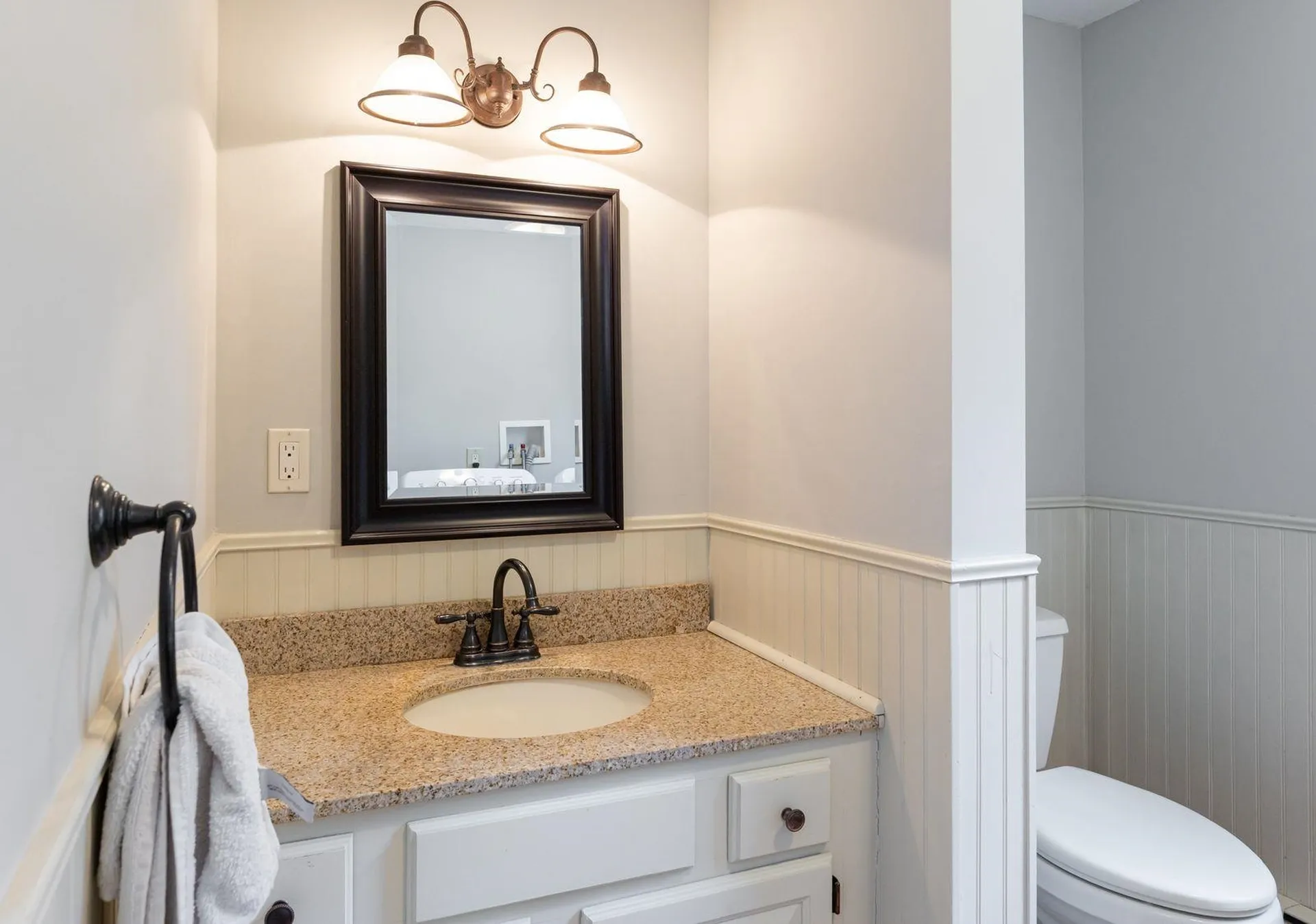 87 Island Pond Road Derry NH 03038