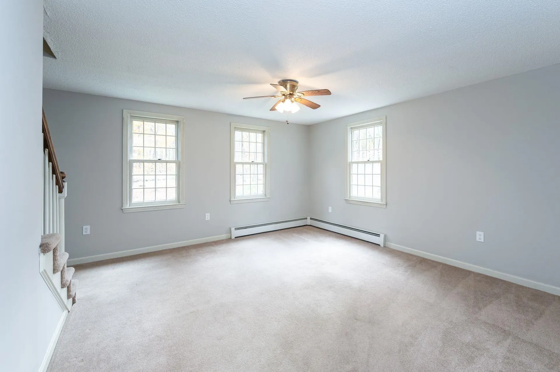 87 Island Pond Road Derry NH 03038