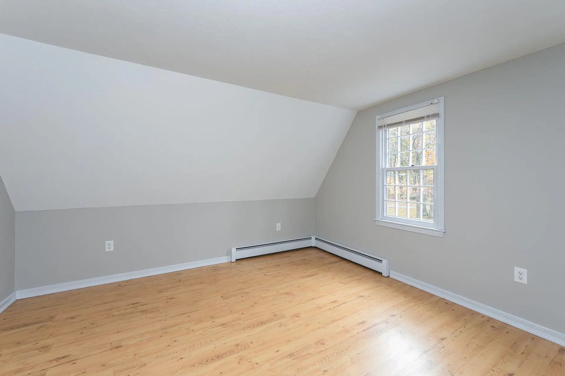 87 Island Pond Road Derry NH 03038